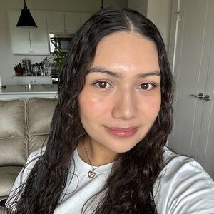 Meet your Posher, Alison